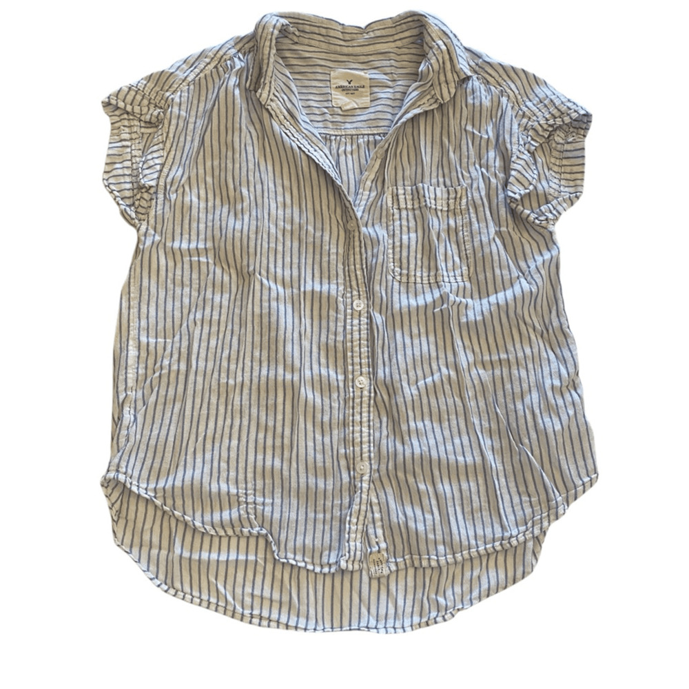 American Eagle Women’s Medium White Striped Short Sleeved Button Down Shirt